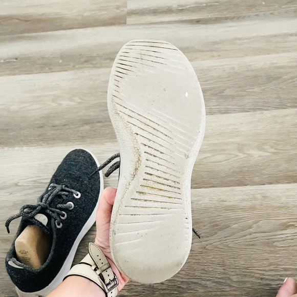 Allbirds Gray Womens Wool Runners 9 - Picture 4 of 6